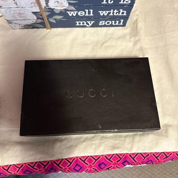Gucci long wallet with box and tissue. In excellent condition. - Picture 5 of 10